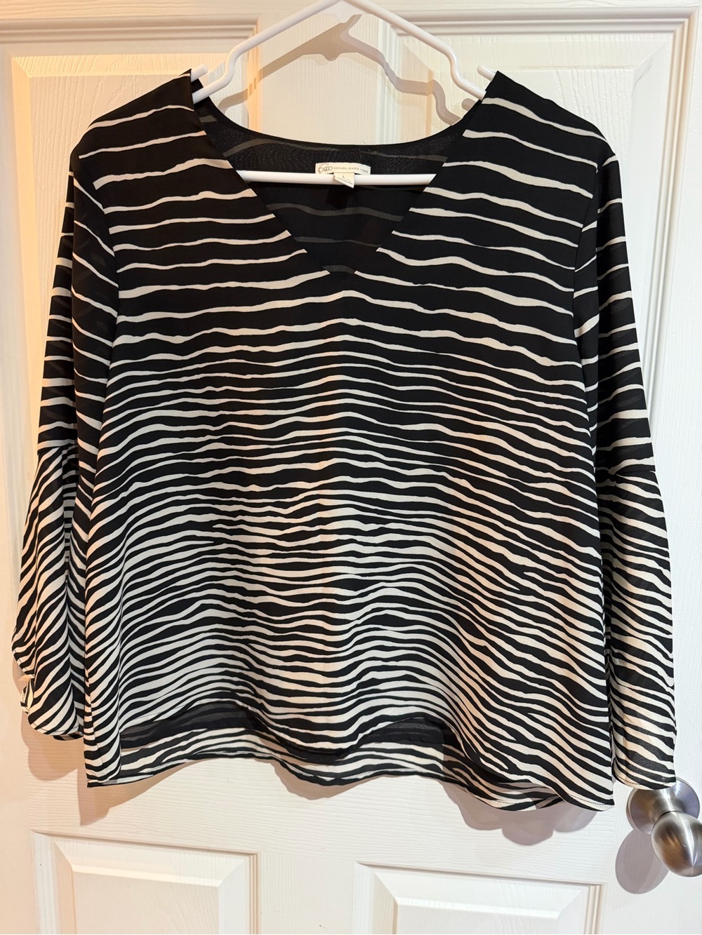 Cato Black & White V-Neck Long Sleeve Zebra Print Top